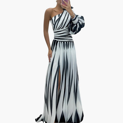 Carla – Elegant Maxi Dress with One Strap and Stripe Pattern