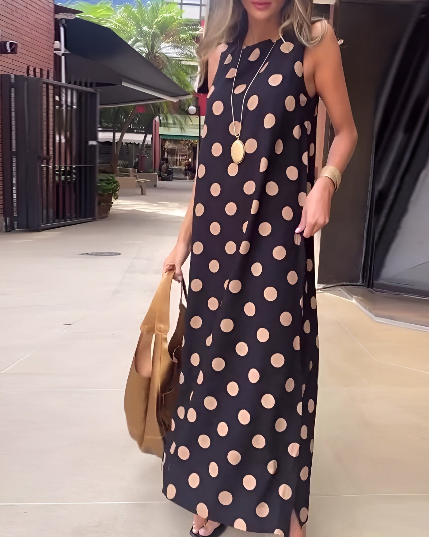 Roxane | Long Dress with a Slit in Dots