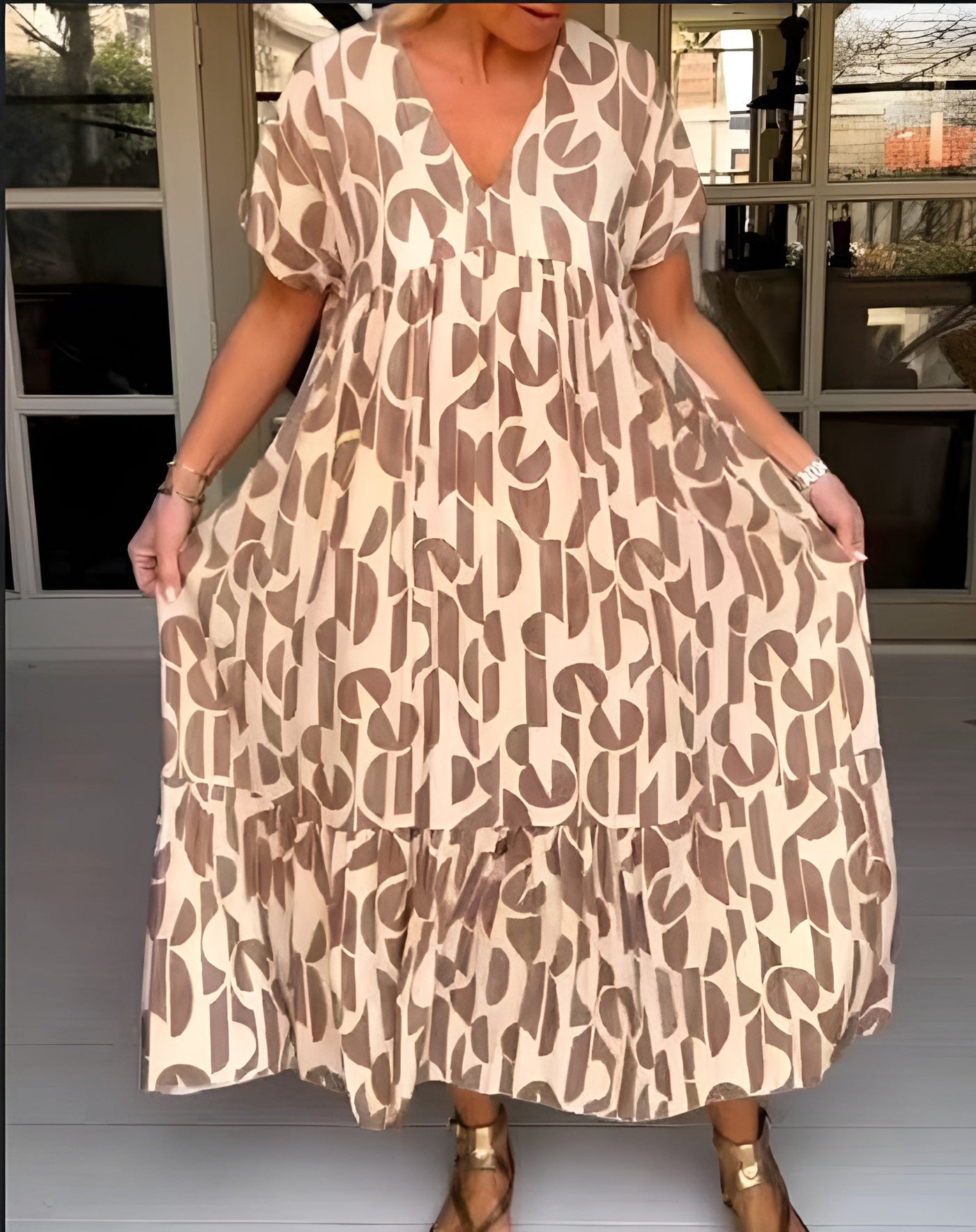 Colette | Lightweight Dress with V-Neck