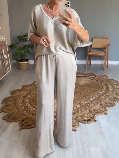Elena | Casual two-piece set with a round neckline