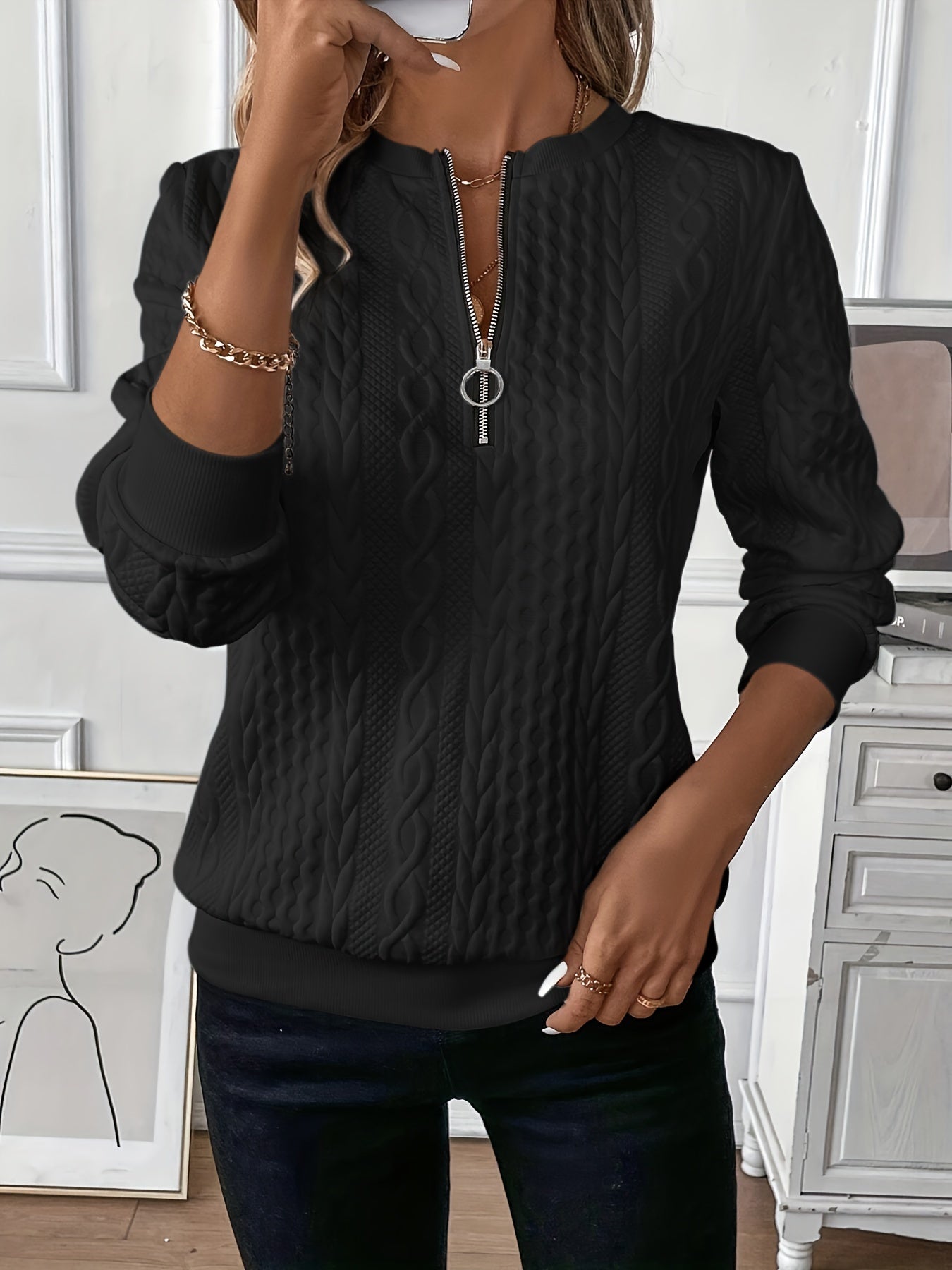 Julia | Elegant knitted jumper with zip