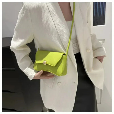 Lila | Vintage Charm Shoulder Bag