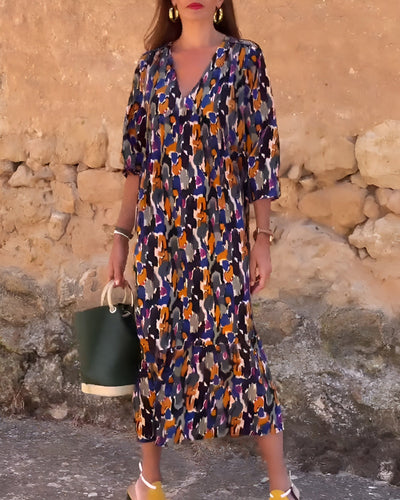 Nathalie | Dress with V-neck in retro pattern