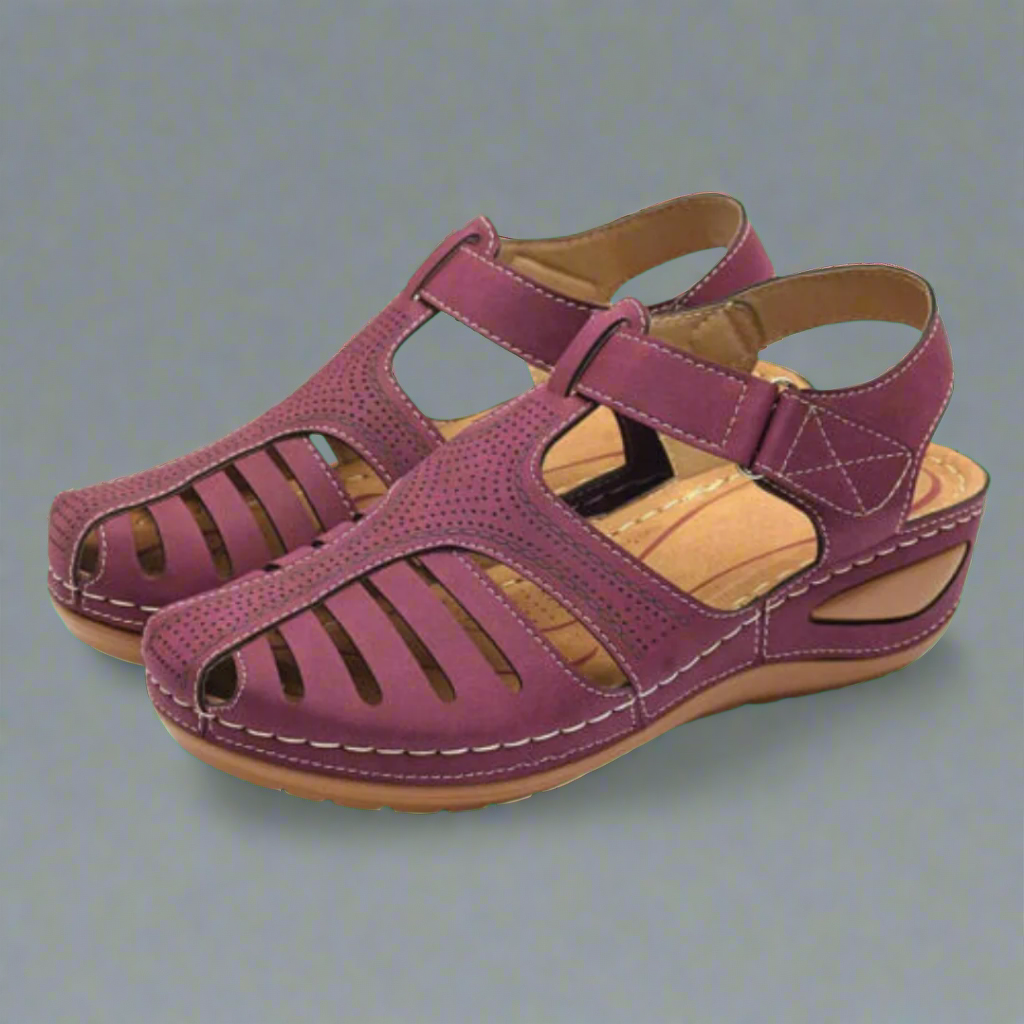 Ursanika | Comfortable sandals for all day