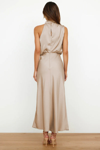 Benthe - Midi Dress with Off-the-Shoulder Design