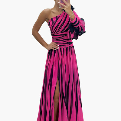 Carla – Elegant Maxi Dress with One Strap and Stripe Pattern