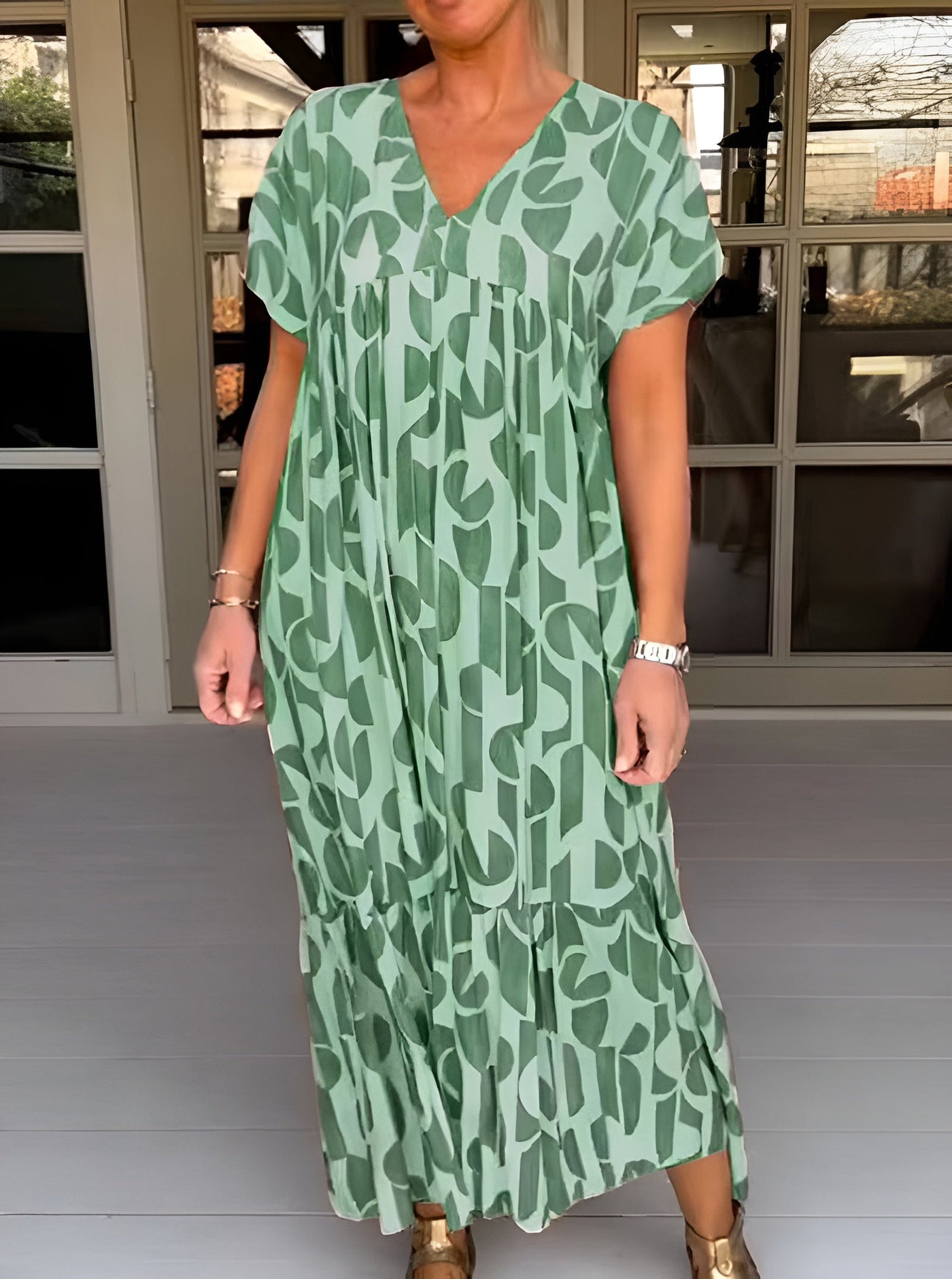 Colette | Lightweight Dress with V-Neck
