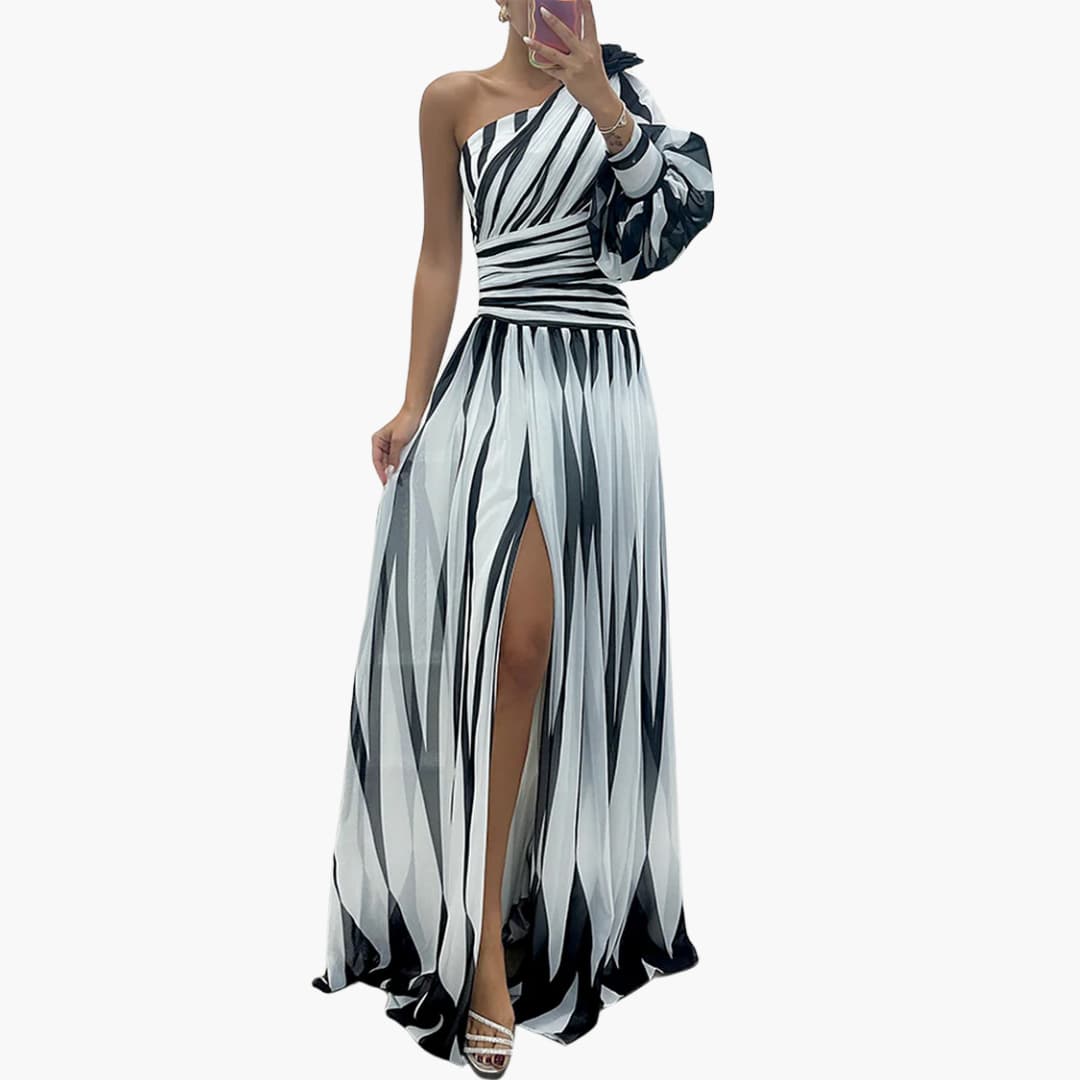 Carla – Elegant Maxi Dress with One Strap and Stripe Pattern