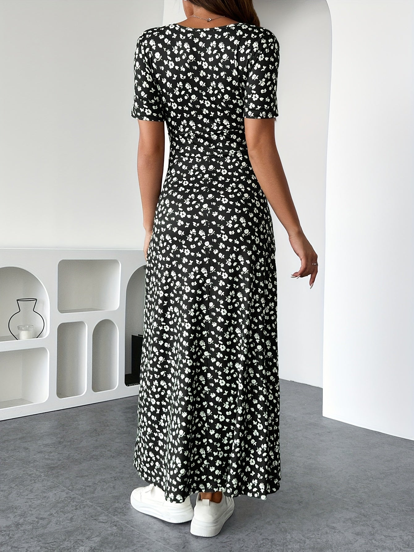 Sandra | Elegant Floral Dress