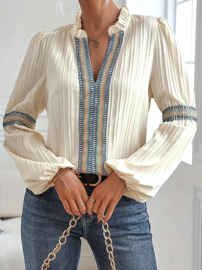 Valerie | Super elegant blouse with a V-neck