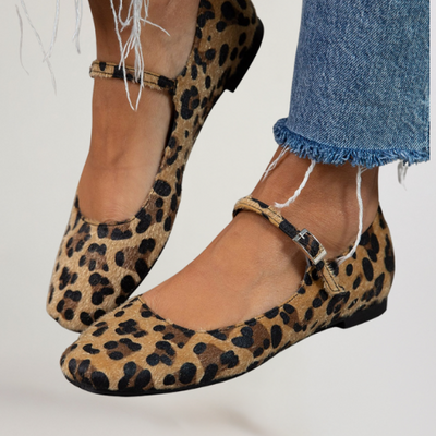 Lena | Ballet Flats with Strap and Adjustable Fastening