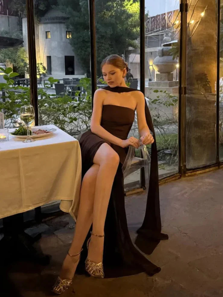 Georgia | Elegant Low Gown