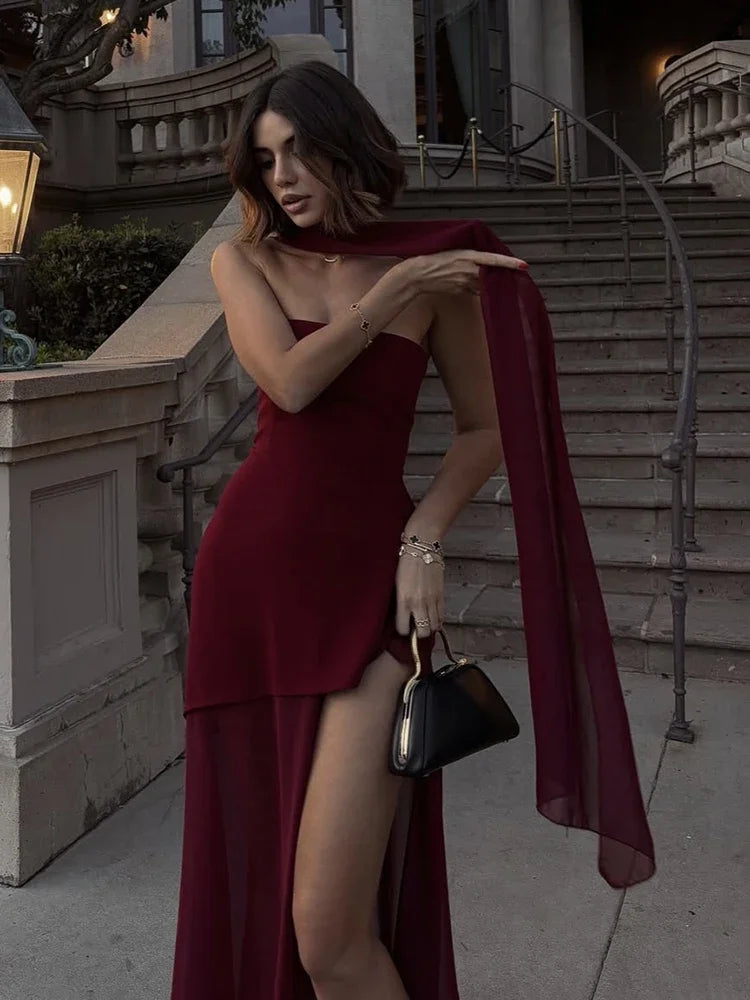 Georgia | Elegant Low Gown