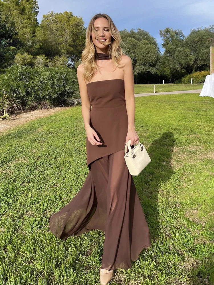 Georgia | Elegant Low Gown