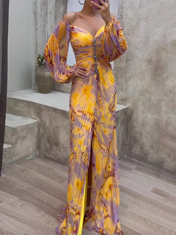 Gisselle - Dress with a V-neck