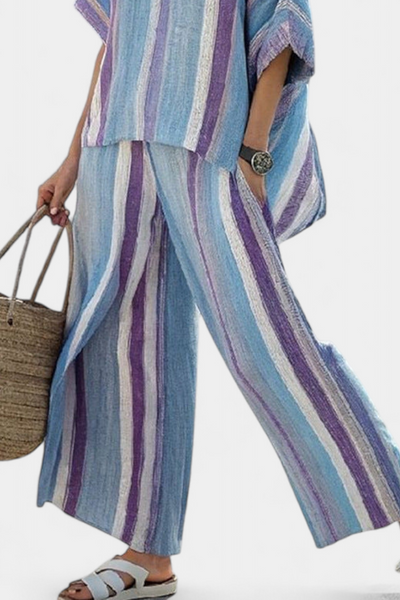 Elegant Daisy Stripe Set in Mauve and Pastel Blue for a Sophisticated Look