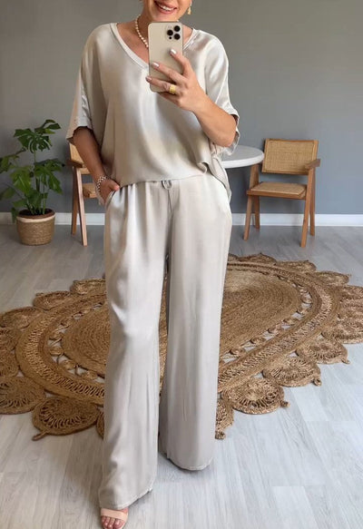 Elena | Casual two-piece set with a round neckline