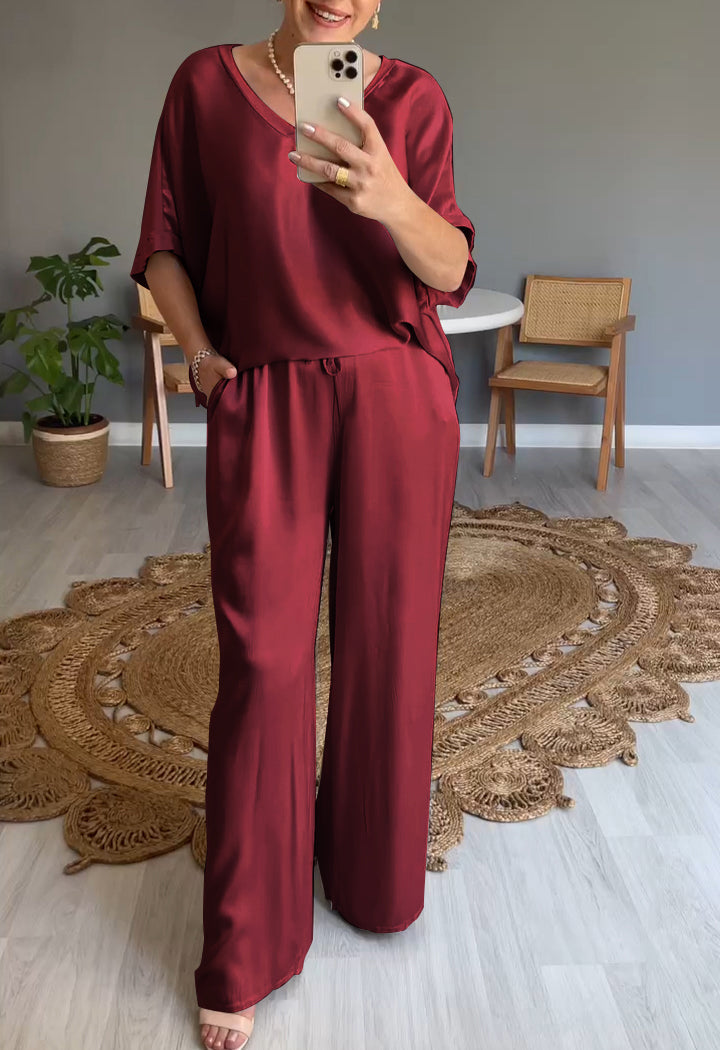 Elena | Casual two-piece set with a round neckline