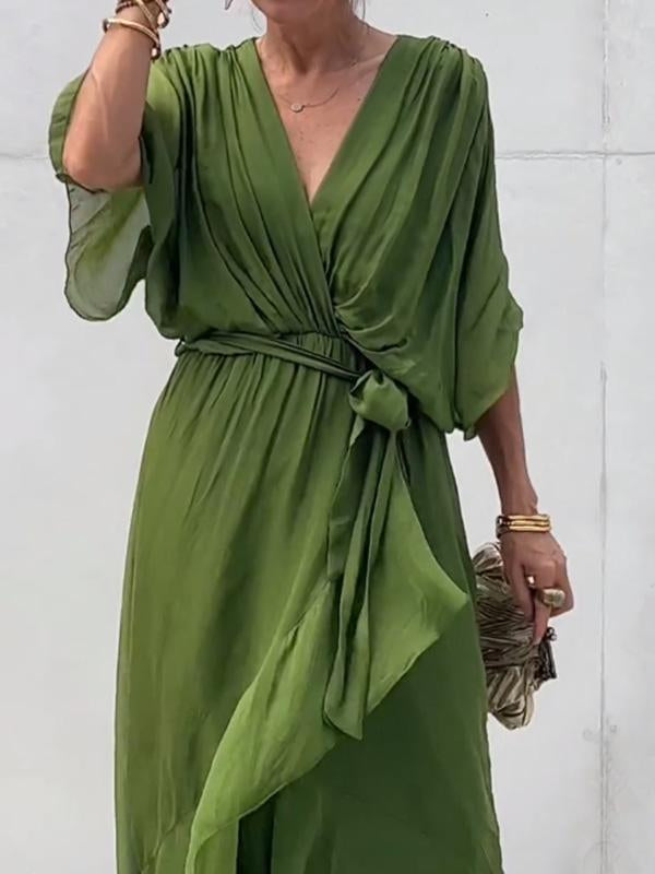 Thyra - Elegant Dress with V-Neck