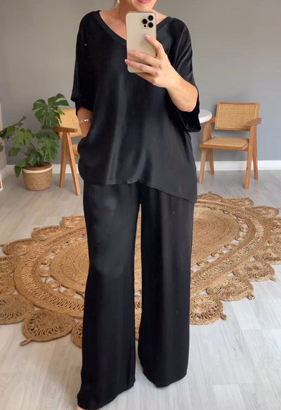 Elena | Casual two-piece set with a round neckline
