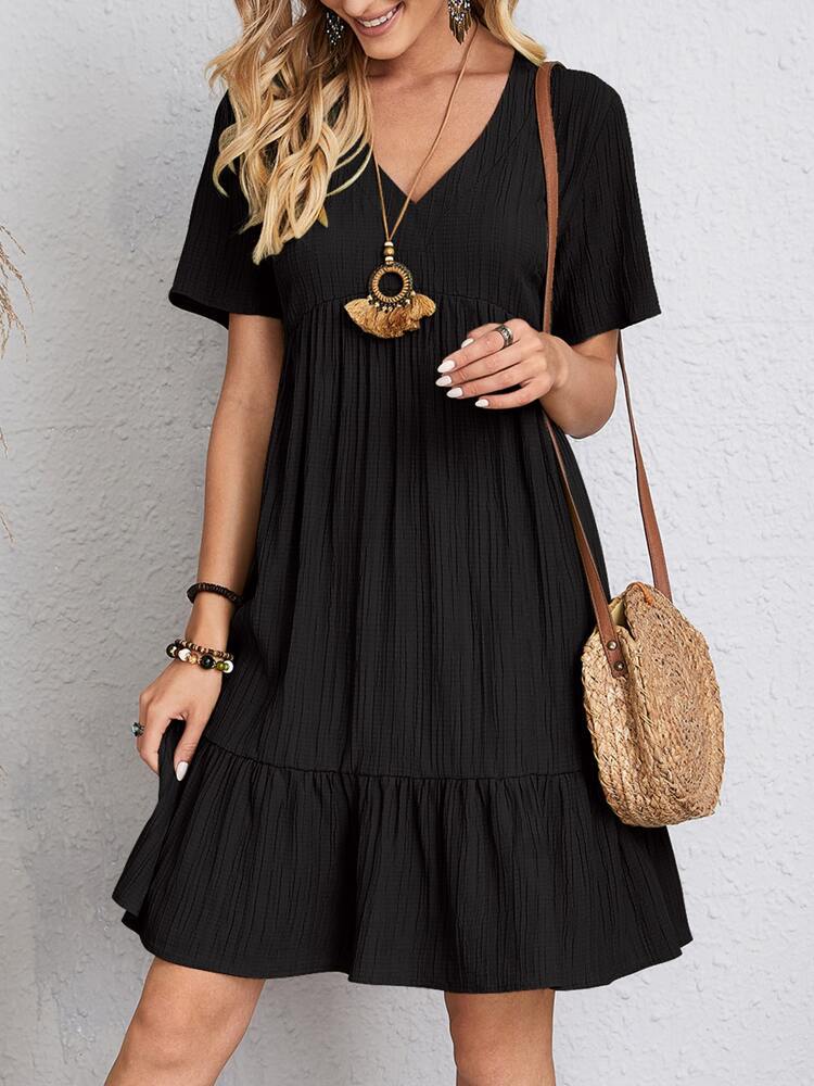 Enora | Elegant Dress Highlighting the Stomach